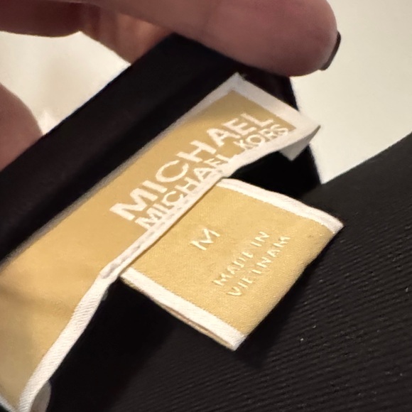 Michael Kors Elegant Black Puff Leatherette Sleeve Top NWOT - Picture 5 of 7